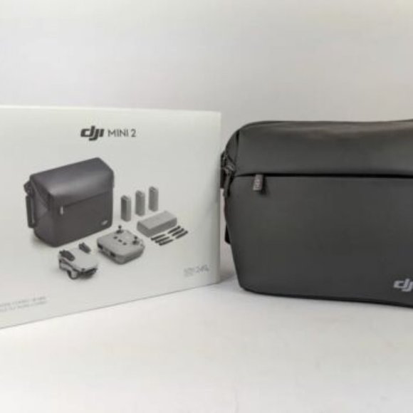 DJI Mini2 Fly More Combo Drone Quadcopter - Picture 6 of 7